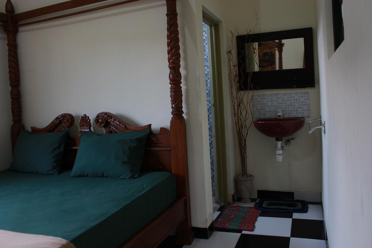 La Javanaise Home Stay Malioboro Джок'якарта Екстер'єр фото