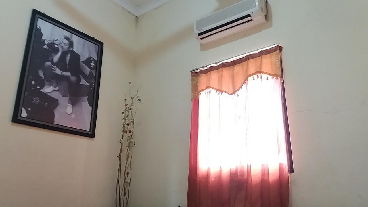 La Javanaise Home Stay Malioboro Джок'якарта Екстер'єр фото