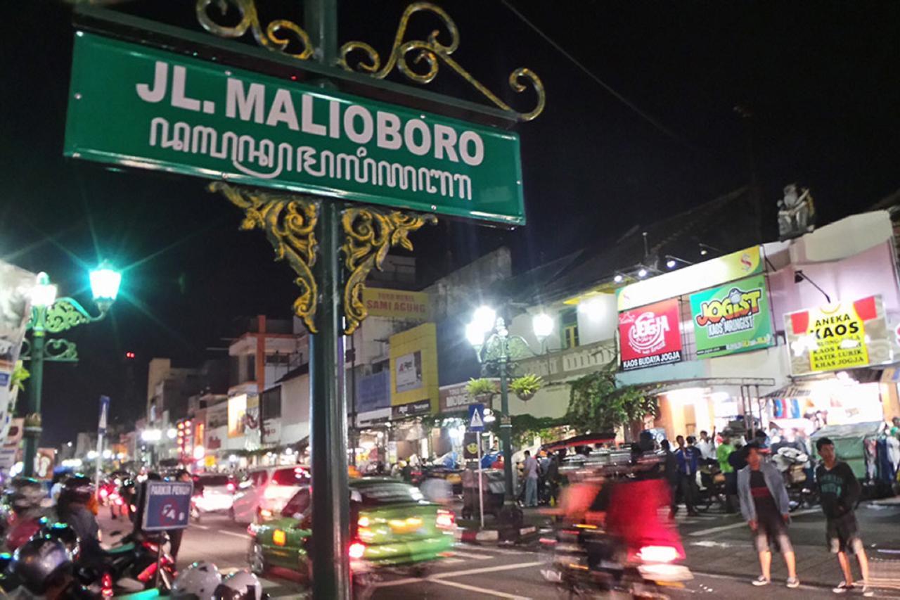 La Javanaise Home Stay Malioboro Джок'якарта Екстер'єр фото