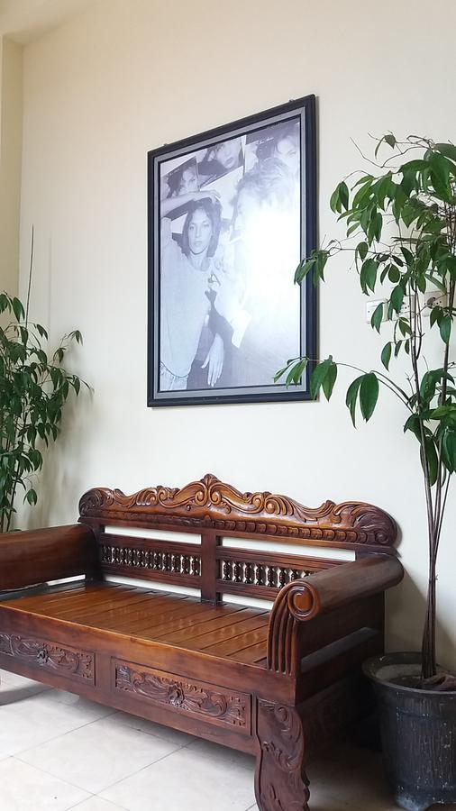 La Javanaise Home Stay Malioboro Джок'якарта Екстер'єр фото