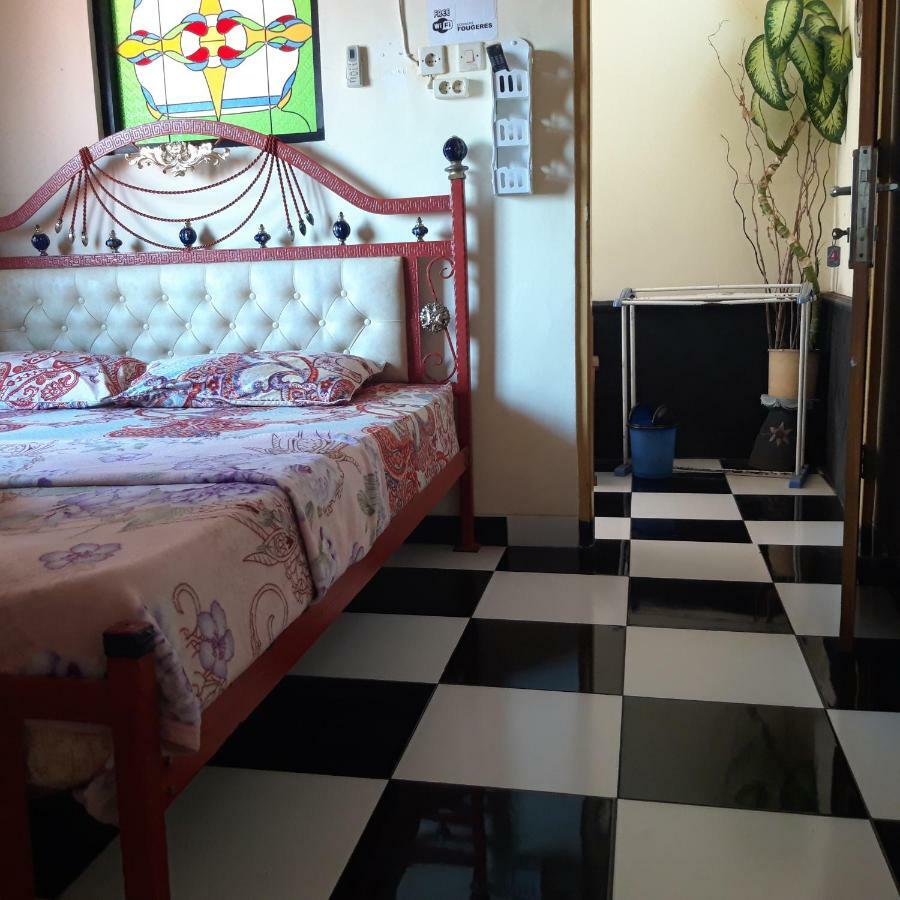 La Javanaise Home Stay Malioboro Джок'якарта Екстер'єр фото