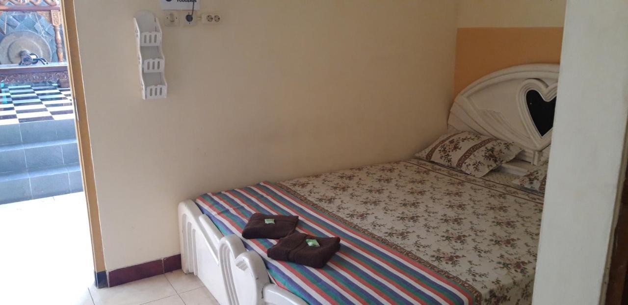 La Javanaise Home Stay Malioboro Джок'якарта Екстер'єр фото